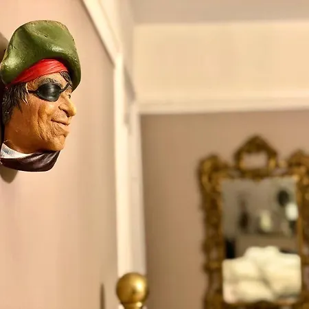 The Pirate's Palace, - Elegant, Comfy, Fun Hébergement de vacances *
