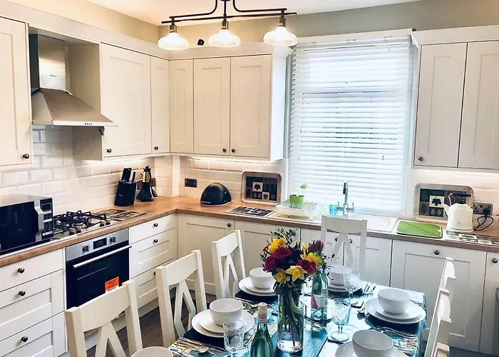 The Pirate's Palace, - Elegant, Comfy, Fun 度假居 *