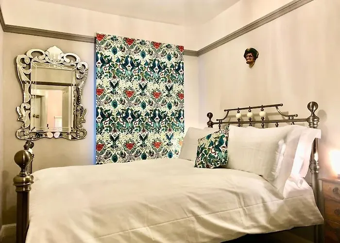 度假居 The Pirate's Palace, - Elegant, Comfy, Fun 惠特比